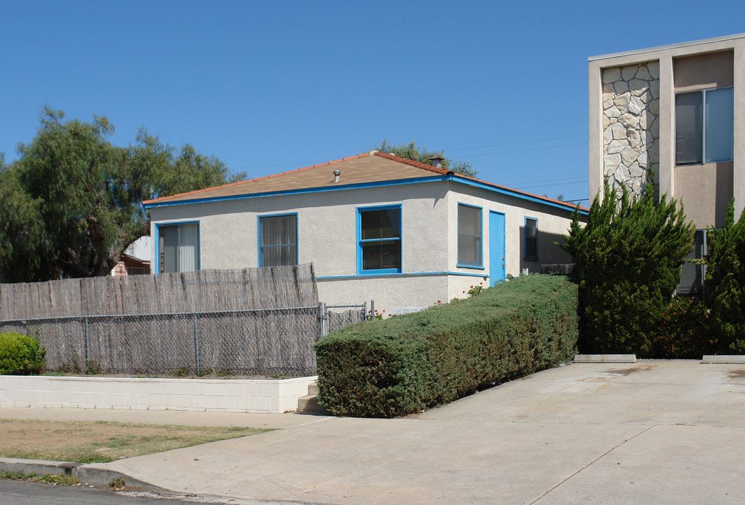 1460-1464 Missouri St in San Diego, CA - Building Photo