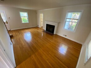 4304 Lynbrook Dr in Bethesda, MD - Building Photo - Building Photo