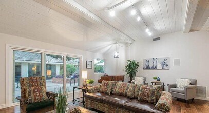 22243 W Craggy View St in Los Angeles, CA - Building Photo - Building Photo