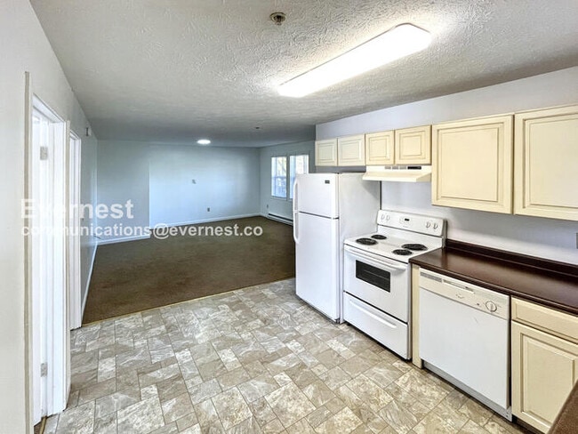 2 Bob Cat Ct, Unit 2 b in Frostburg, MD - Building Photo - Building Photo