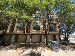 902 E Glenn Crossett St in Arlington, TX - Building Photo - Building Photo