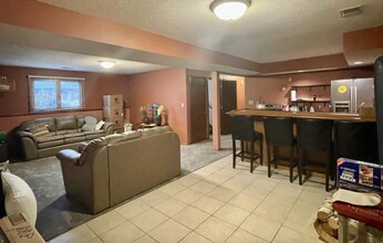 5910 Thatcher Dr in Rockford, IL - Building Photo - Building Photo