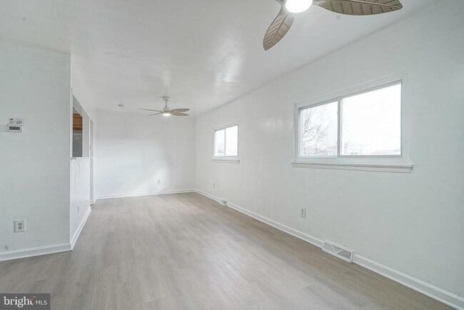 220 College Dr in Pemberton, NJ - Building Photo - Building Photo