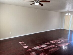 6003 Ironmill Creek in Converse, TX - Building Photo - Building Photo