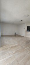 7251 Grandview Blvd in Miramar, FL - Building Photo - Building Photo