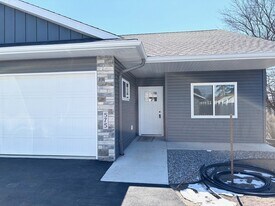 575 Main St W in Richmond, MN - Building Photo