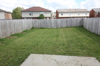 3690 Laredo Dr in Lexington, KY - Building Photo - Building Photo