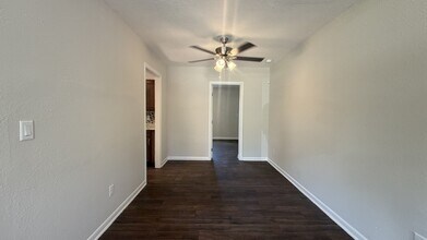 8534 Addison Rd in Jacksonville, FL - Building Photo - Building Photo