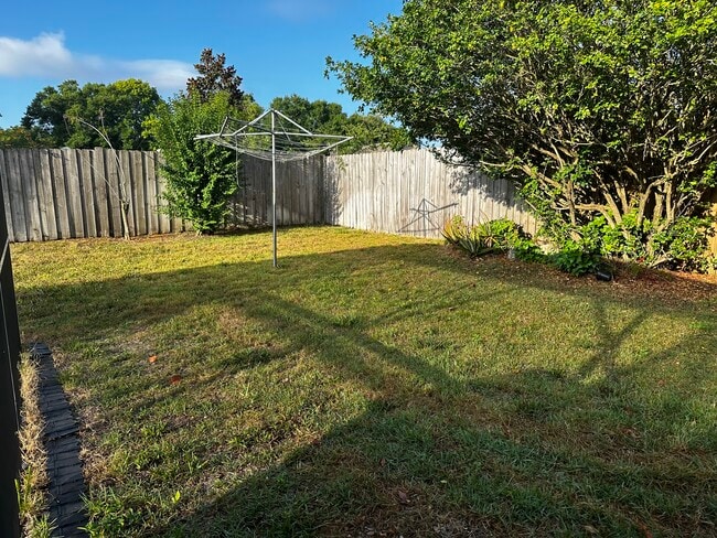 2047 Cassingham Cir in Ocoee, FL - Building Photo - Building Photo