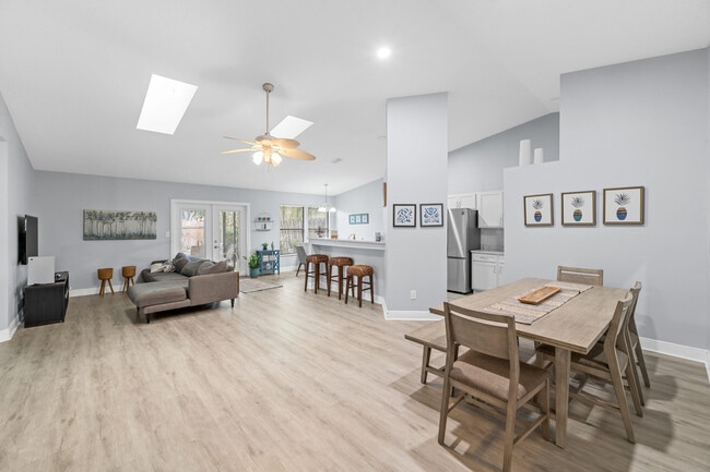 1599 Bayridge Pl in Wellington, FL - Building Photo - Building Photo