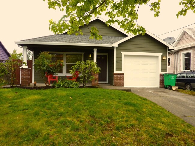 property at 5023 Northeast 11th Avenue