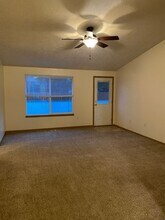 808 NW Riverbow Ave in Albany, OR - Building Photo - Building Photo