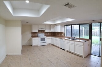 15803 Danford Dr in Houston, TX - Building Photo - Building Photo