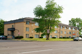 Penrod Manor/Faust Manor Apartments in Detroit, MI - Building Photo - Building Photo