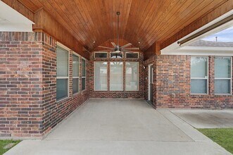 15103 Russet Bend Ln in Cypress, TX - Foto de edificio - Building Photo