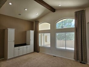 6686 Solana Dr in Castle Pines, CO - Foto de edificio - Building Photo