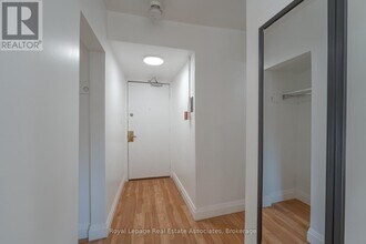 122 Victoria Ave N in Hamilton, ON - Building Photo - Building Photo