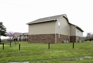 Chouteau Terrace Apartments in Chouteau, OK - Building Photo - Building Photo