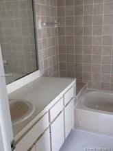 3616 SW 17th St-Unit -3610 in Miami, FL - Building Photo - Building Photo