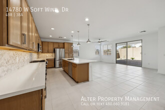 14780 W Soft Wind Dr in Sun City West, AZ - Building Photo - Building Photo