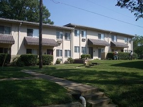 Caldwell Court Condominiums in Nashville, TN - Building Photo - Building Photo