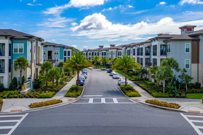 Bainbridge at Nona Place in Orlando, FL - Building Photo - Building Photo