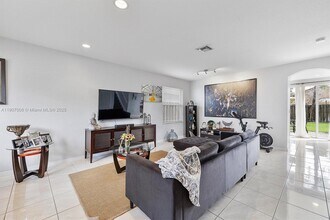 1431 SE 18th Terrace in Homestead, FL - Building Photo - Building Photo