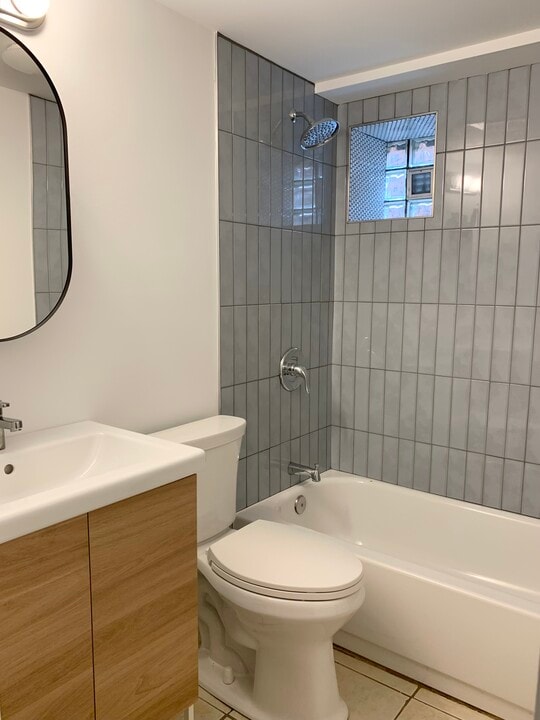 1841 N Mozart St in Chicago, IL - Building Photo