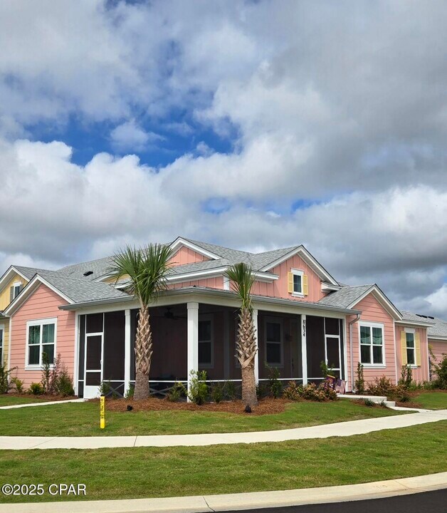 8634 Sand dollar Dr in Panama City Beach, FL - Building Photo