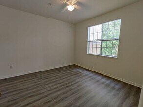 17104 Carrington Park Dr in Tampa, FL - Building Photo - Building Photo