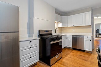 150 Cambridge St, Unit 2# in Cambridge, MA - Building Photo - Building Photo