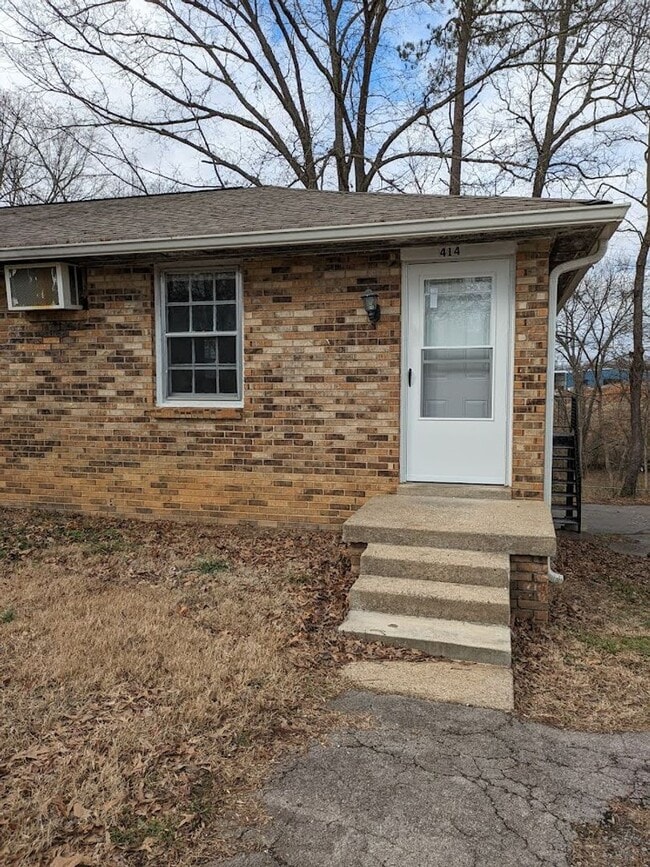 414 Martha Ln in Clarksville, TN - Building Photo - Building Photo