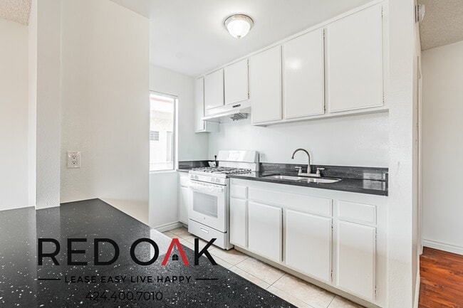 6255 Beck Ave in Los Angeles, CA - Building Photo - Building Photo