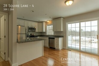 28 Squire Ln in Rochester, NH - Building Photo - Building Photo