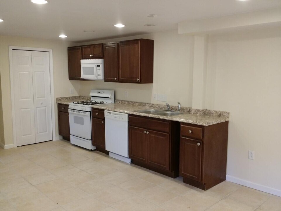 244 N Water St in Lancaster, PA - Building Photo