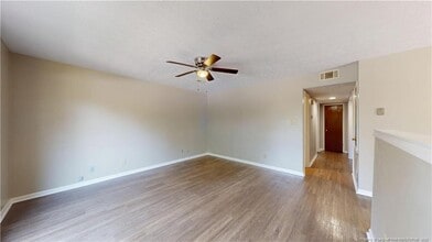 707 Hedgelawn Way in Fayetteville, NC - Building Photo - Building Photo