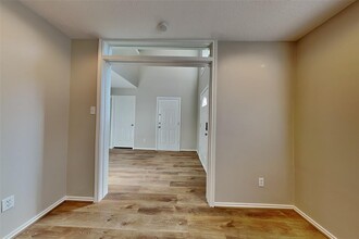 22076 Knights Cove Dr in Humble, TX - Building Photo - Building Photo