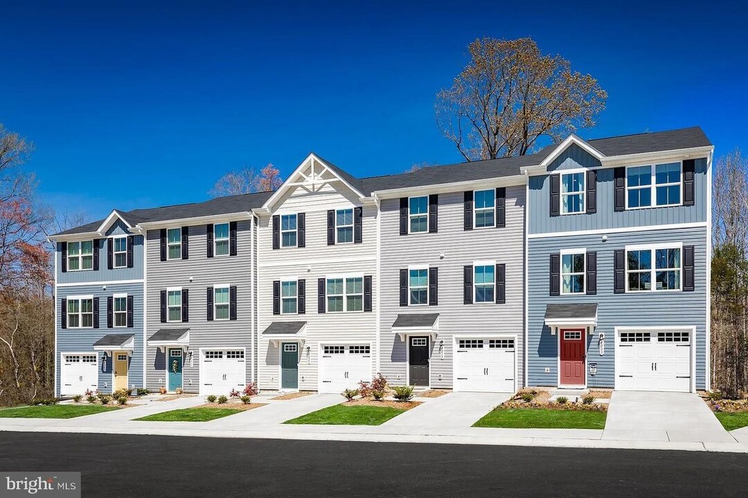 4 Fieldcrest Aly Aly in Blackwood, NJ - Building Photo