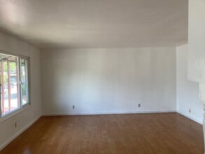 797 Farm Dr, Unit 4 in San Jose, CA - Building Photo - Building Photo