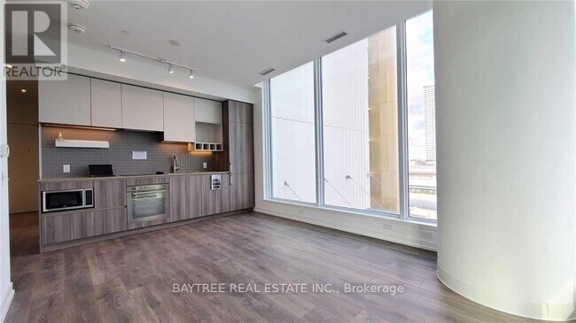 5 Buttermill Ave. in Vaughan, ON - Building Photo - Building Photo