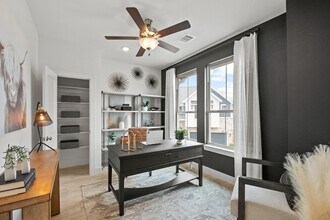 7630 Redbud Orch Rd in Katy, TX - Foto de edificio - Building Photo