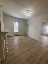 147 Downs St in Kingston, NY - Building Photo