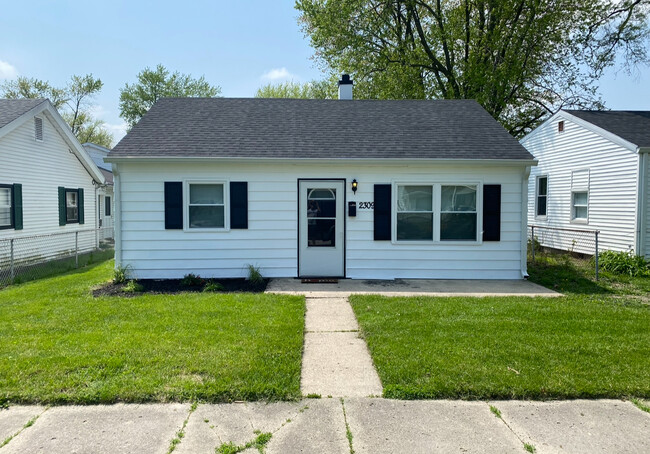 property at 2309 N Delphos St