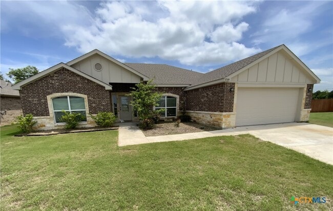 property at 1719 Fossil Trl