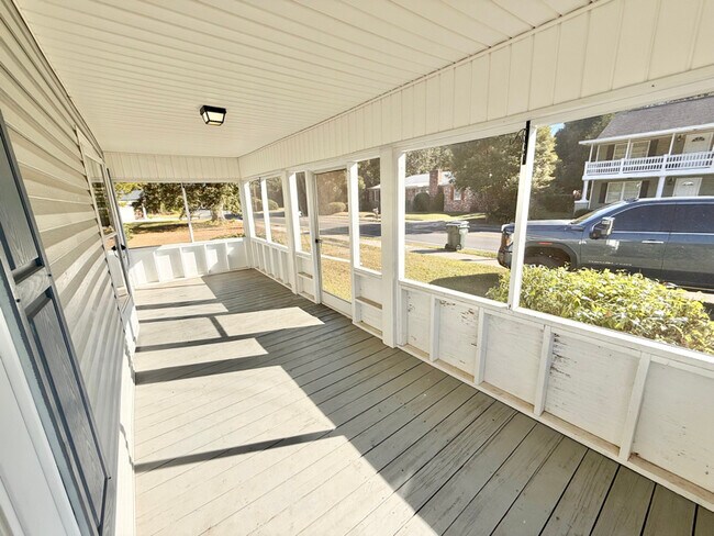 118 S Tillman St in Glennville, GA - Building Photo - Building Photo