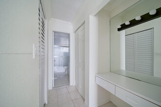 2903 N Miami Beach Blvd in North Miami Beach, FL - Building Photo - Building Photo