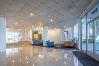 Stratford at Southern Towers in Alexandria, VA - Building Photo - Lobby