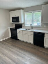 4416 Carrie Ave in Winston-Salem, NC - Building Photo - Building Photo