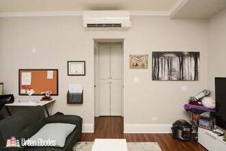 818 W Lakeside Pl, Unit A00C in Chicago, IL - Building Photo - Building Photo