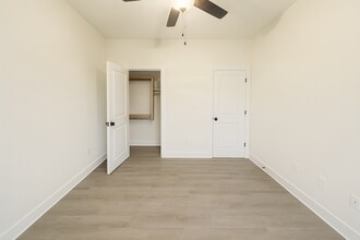 1632-1634 S Hickory Creek St in Wichita, KS - Building Photo - Building Photo